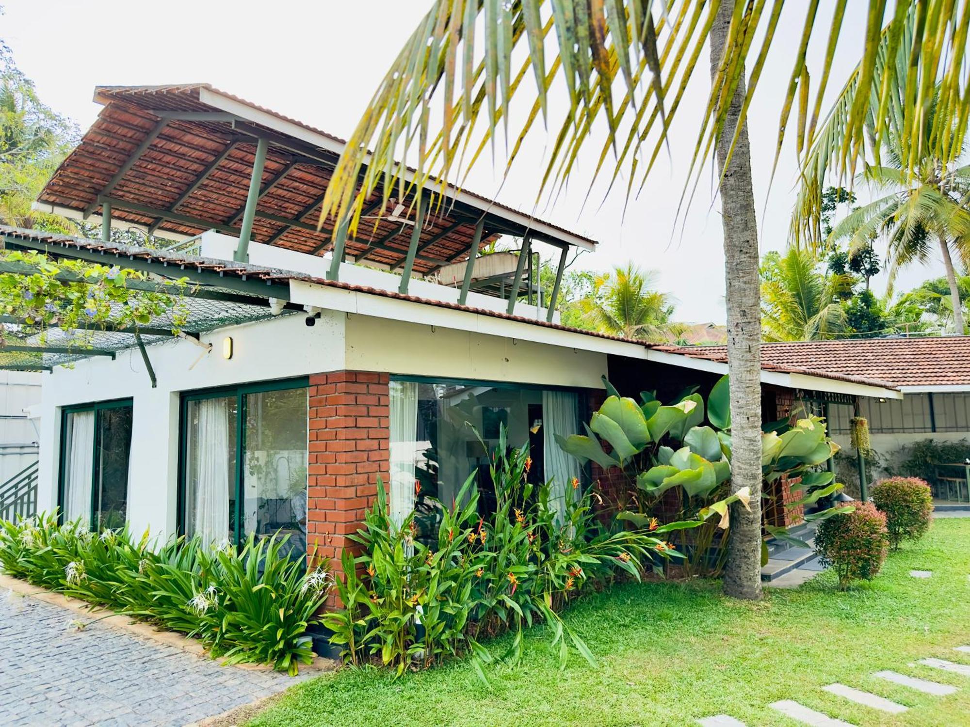 Bamboonest Riverside Villa Kochi Екстериор снимка